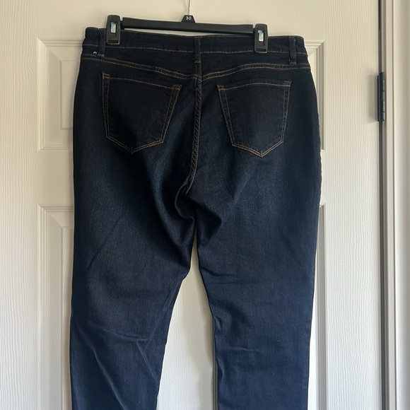 Size 12 falls creek skinny jeans. - Picture 3 of 5